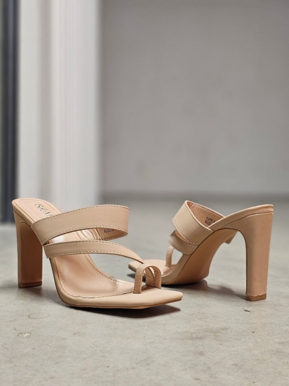 Strappy Nude Heeled Mules With Toe Ring Design Square Toe & Block Heel Womens St
